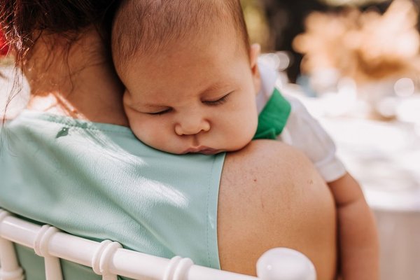 baby won't sleep unless held